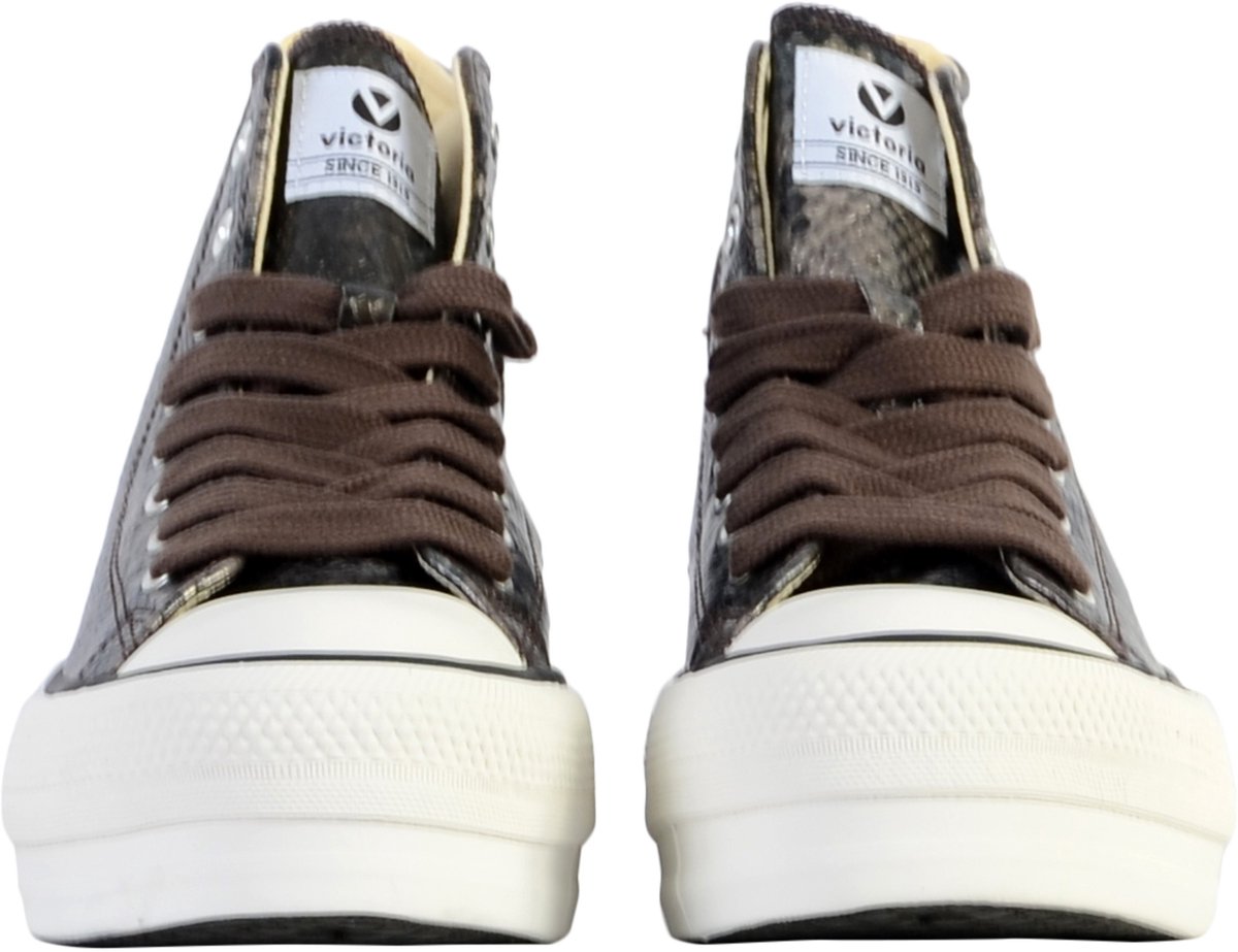 Hoge sneakers met veters