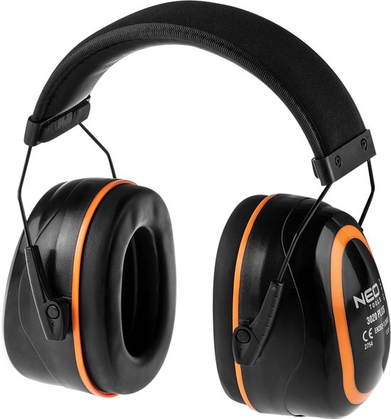 Zwarte gehoorbeschermers met oranje accenten, CE-markering en dempingswaarde SNR 30dB.