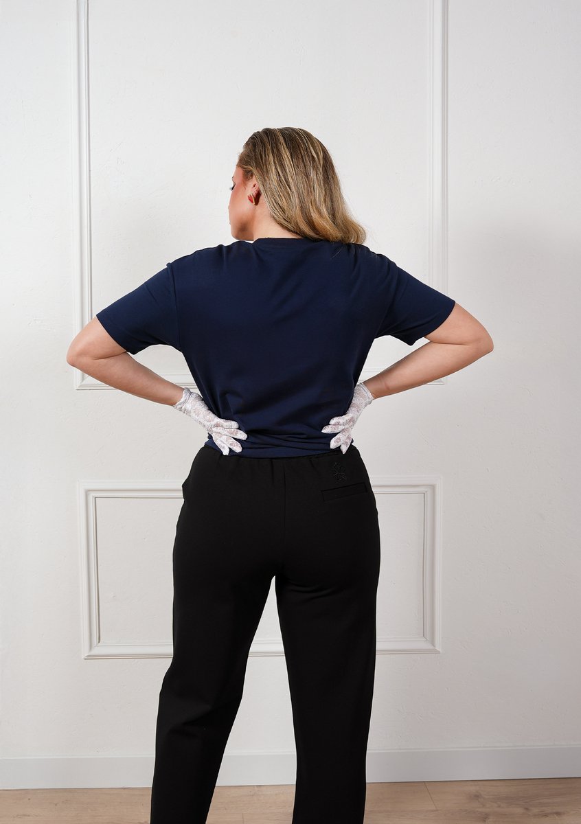 The Essential T-Shirt – Navy