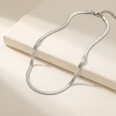Lundholm Ketting Dames Zilver Kleurig – Premium Stainless Steel Jewellery – Brede Snake Zilverkleurige Platte Slangen ketting Gevlochten Ketting 5 mm dikte – My Evelyn Serie – Waterproof & Hypoallergeen – Vrouwen Cadeautjes