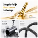 Connecteurs plaqués or 24K et un boîtier en aluminium sur un câble anti-traction.