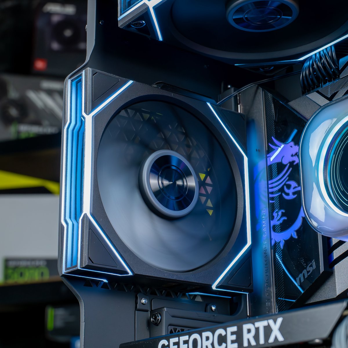 FlowUP Zeus - Gaming PC - Intel Ultra 9 285K - NVIDIA RTX 5090 32GB - 32GB DDR5 RAM - 2TB - LCD Waterkoeling — cadeau in Cadeau-ideeën - foto 5