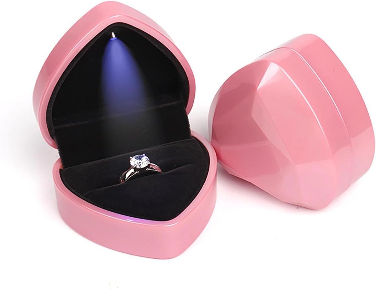 Ringendoos Hartvorm - Juwelendoosje Cadeau - Verrassing Overhandigen - Ingebouwd LED Licht - 7.2 x 6.6 x 4.5 cm - Roze