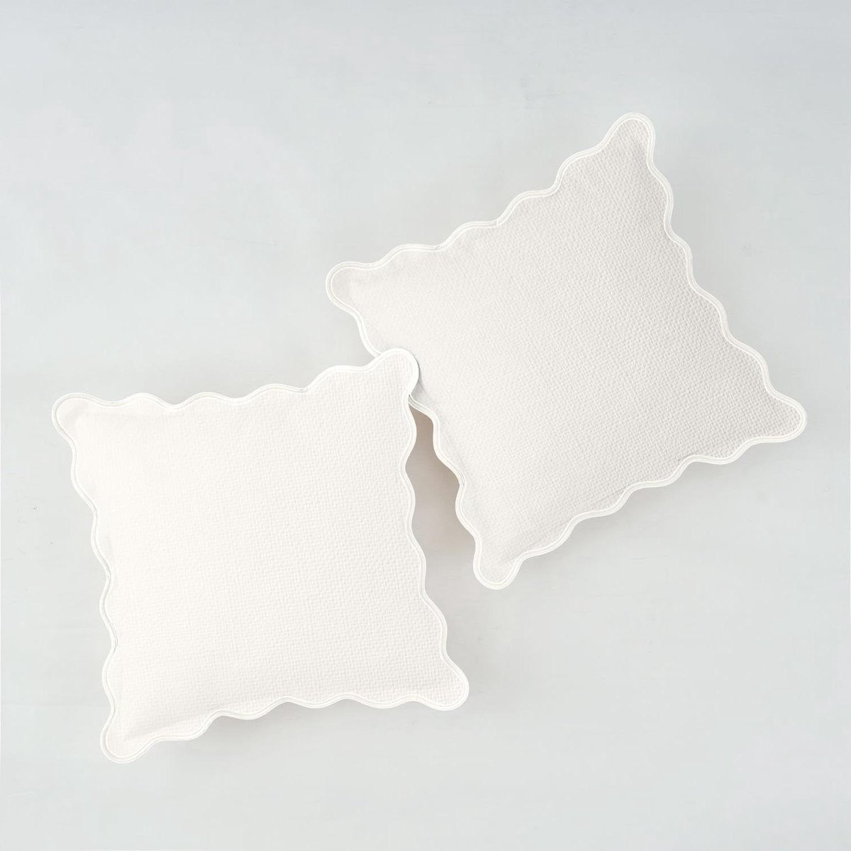 Geschulpte Kussenhoezen - Decoratieve Hoezen - Woonkamer Aankleden - Zacht Katoen Linnen - 45 x 45 cm - Beige