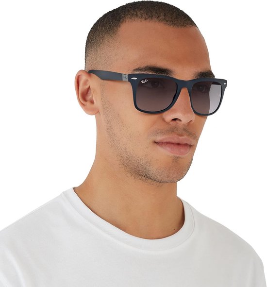 Ray-Ban Rb4195 Wayfarer Liteforce Vierkante Zonnebril van Ray-Ban — afbeelding 4