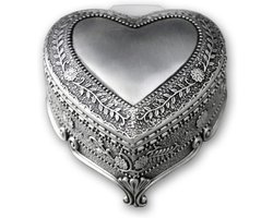 BinkeGG Tin Alloy Heart Shaped Wind Up Music Box with Sankyo Musical Mechanism Tune: Davy Jones (Pirates of The Caribbean)
