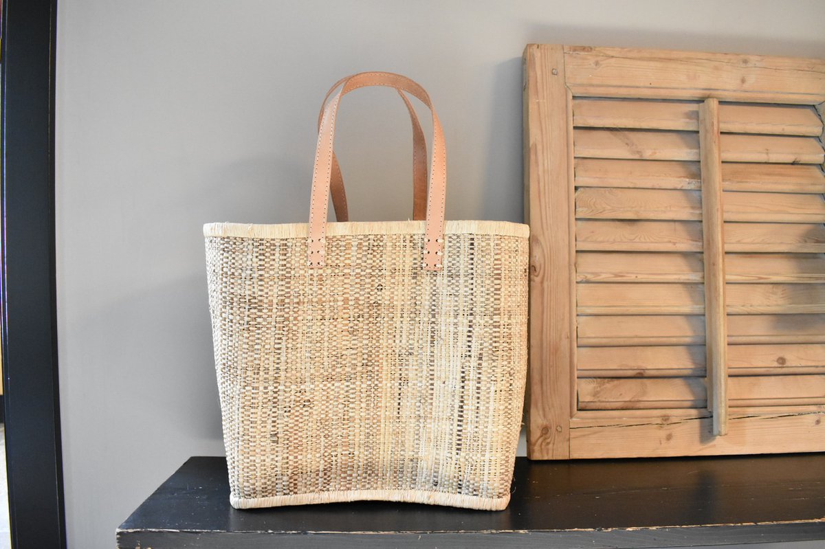 Gone arty - Shopper - Tas - Mandtas - Strandtas - Boodschappentas - Fairtrade tas van gevlochten riet.