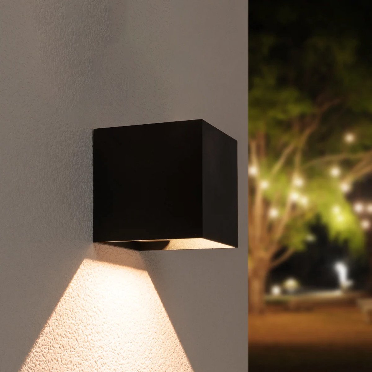 HOFTRONIC - Kansas Solar Wandlamp buiten - Bewegingssensor en schemerschakelaar - IP54 Waterdicht - 3000K Warm wit licht - Tuinverlichting op zonne energie - Zwart