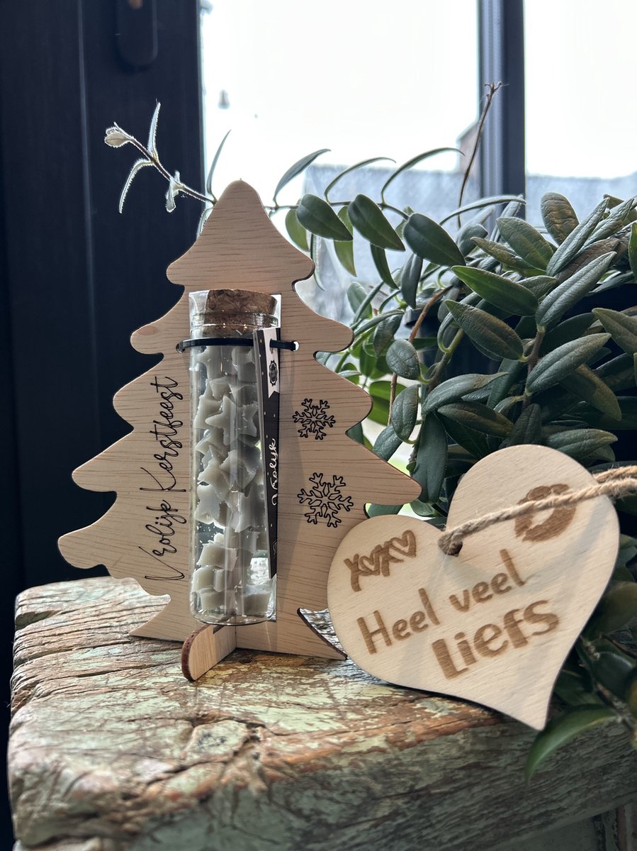 Houten Kerstboompje met zeepjes en hartje - Kerstdecoratie - Paper Dreams.