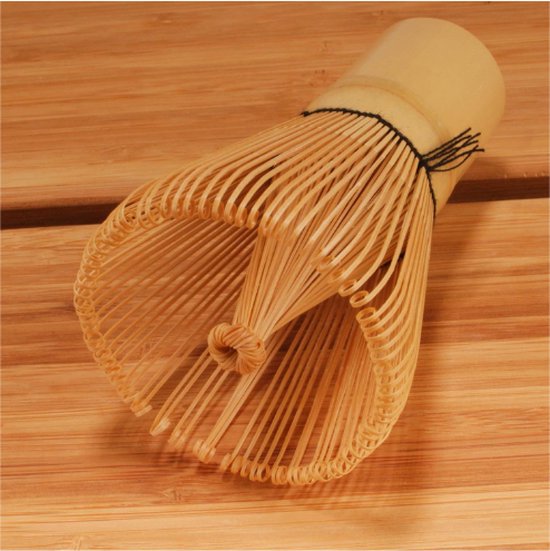 BambooMN Matcha Whisk Set - Zwarte Chasen (Thee Garde) Chashaku (Haakte Bamboe Schep) Diepe Schep - 1 Set
