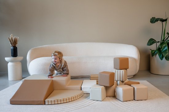 HENVAE® Baby Foam Blokken 5-delige Speelset - Glijbaan - Baby - Baby Speelgoed 6 maanden - Zachte blokken Baby - Montessori Speelgoed - Speelgoed 1 jaar - Educatief Speelgoed - Stapelblokken - Sensorisch Speelgoed - Speelblokken - Klimblokken Baby