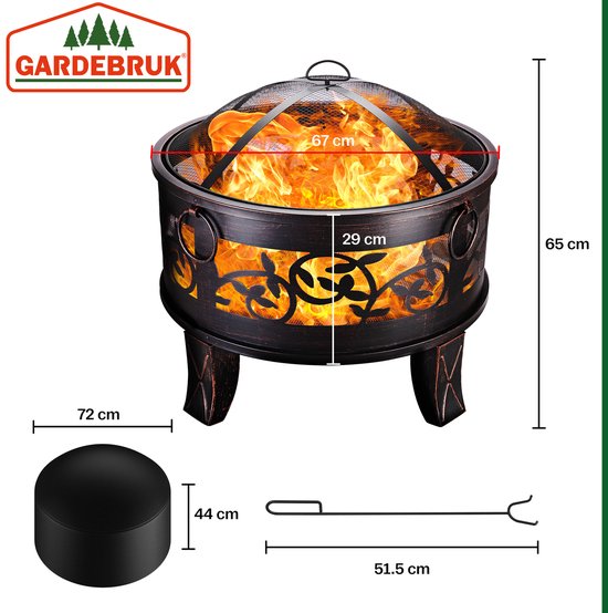 Zwarte Gardebruk vuurkorf met decoratief bladmotief, inclusief deksel, pook en beschermhoes. Afmetingen: 67cm (diameter), 65cm (hoogte).