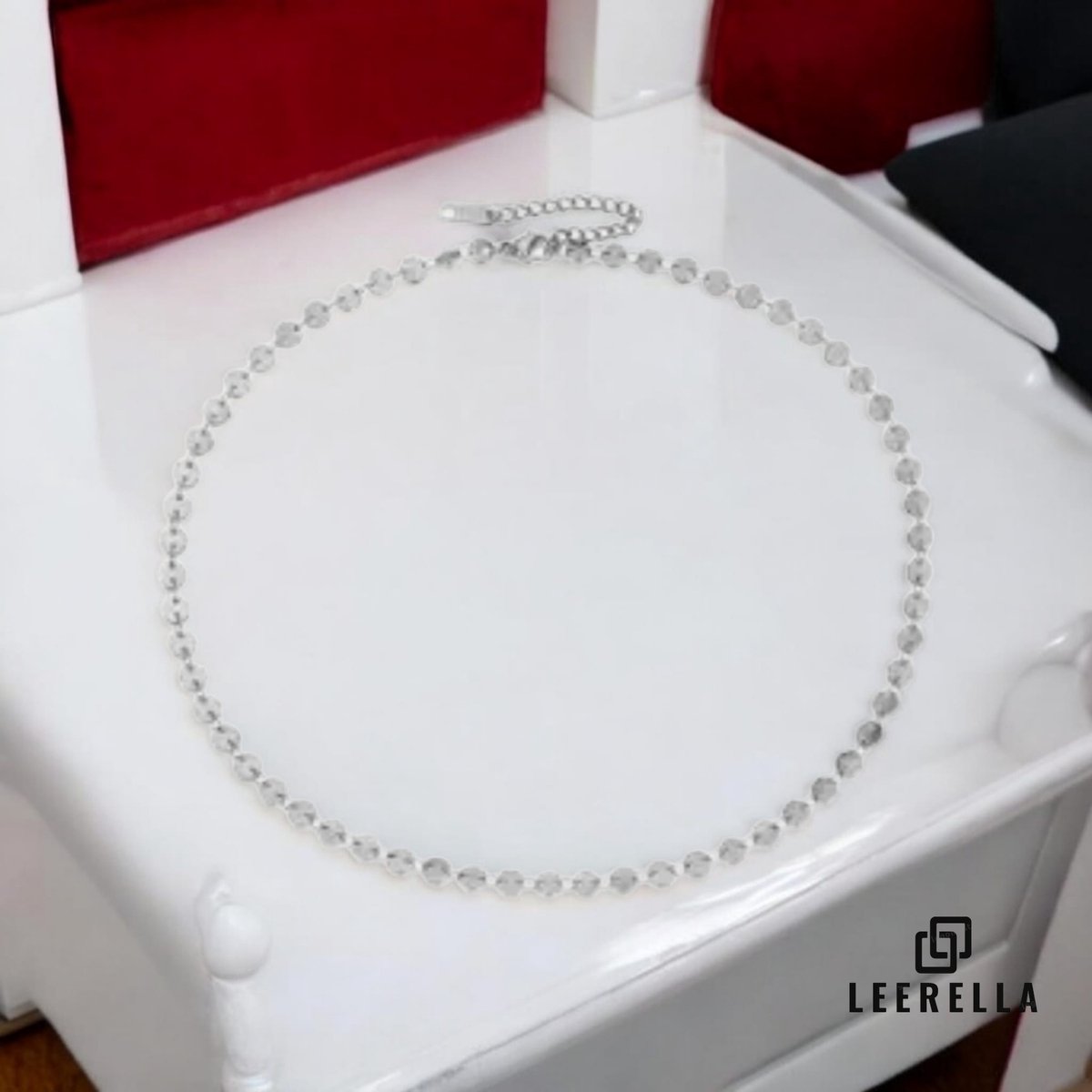 Leerella Vergulde cirkelketting van roestvrij staal Zilverkleur – Minimalistische disc ronde coin choker – Luxe damesketting met verstelbare lengte 35+3 cm