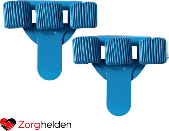 Set van 2 lichtblauwe pennenhouders met elk 3 geribbelde clips.