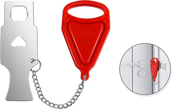 Rood deurslot met metalen componenten en ketting, met detailopname.