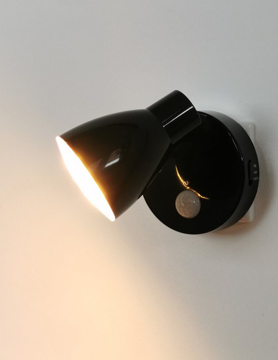 neerhalen Ook Cumulatief lampje stopcontact bewegingssensor fysiek Opiaat Een trouwe