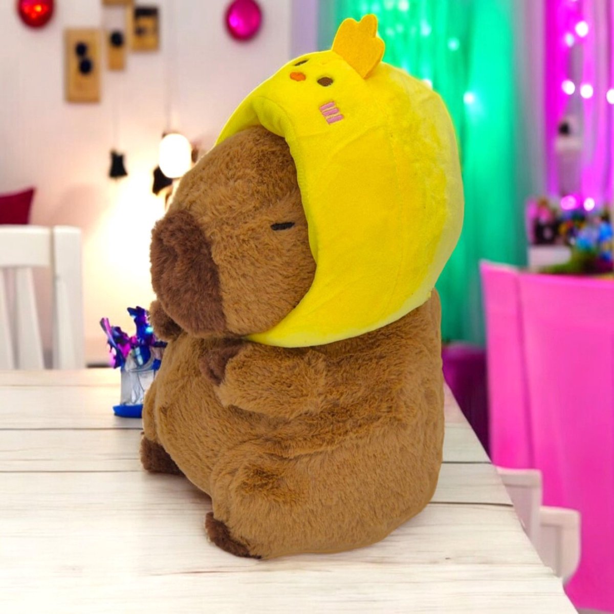Klikkopers® - Capybara Knuffel - 30 CM - Kuiken Hoed - Capibara Knuffel - Kawaii Knuffel - Kawaii Kussen
