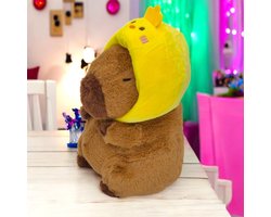 foto van Klikkopers® - Capybara Knuffel - 30 CM - Kuiken Hoed - Capibara Knuffel - Kawaii Knuffel - Kawaii Kussen