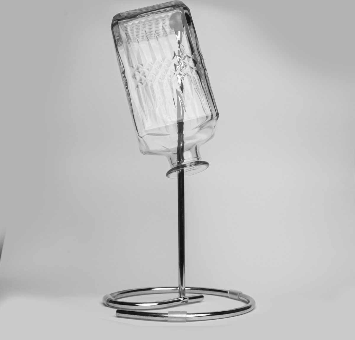 Révolution Metalen droogstandaard voor karaffen - Peugeot Saveurs Révolution Metalen droogstandaard voor karaffen - Peugeot Saveurs
