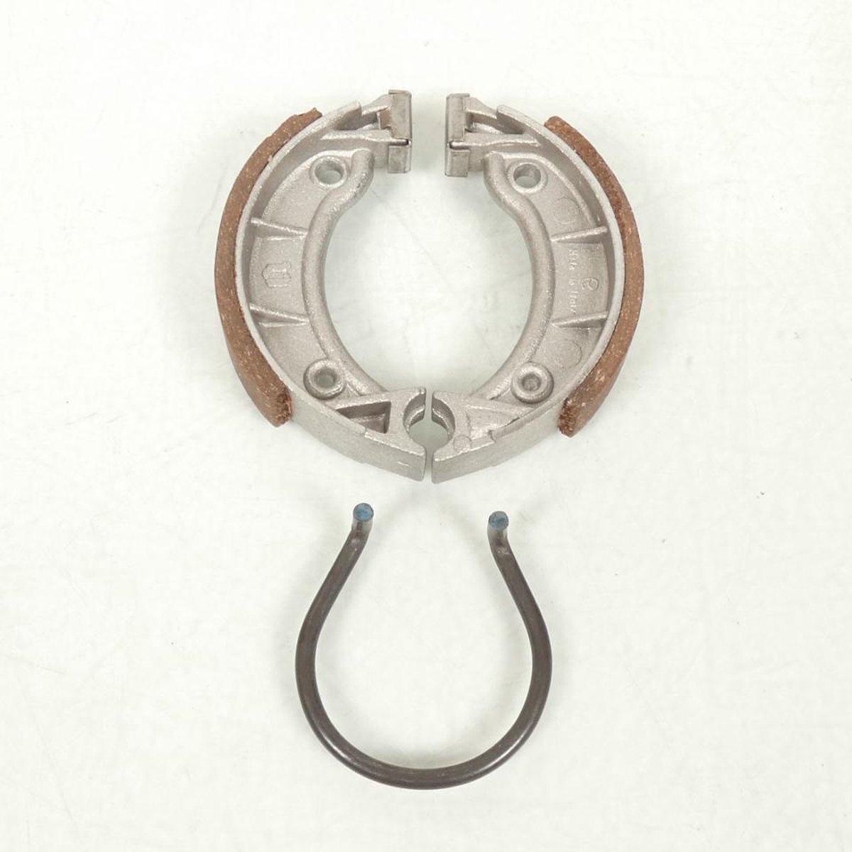 Mâchoire frein pour mobylette Peugeot 50 103 RCX 1994-2003 Ø90x18mm Bernardi 16