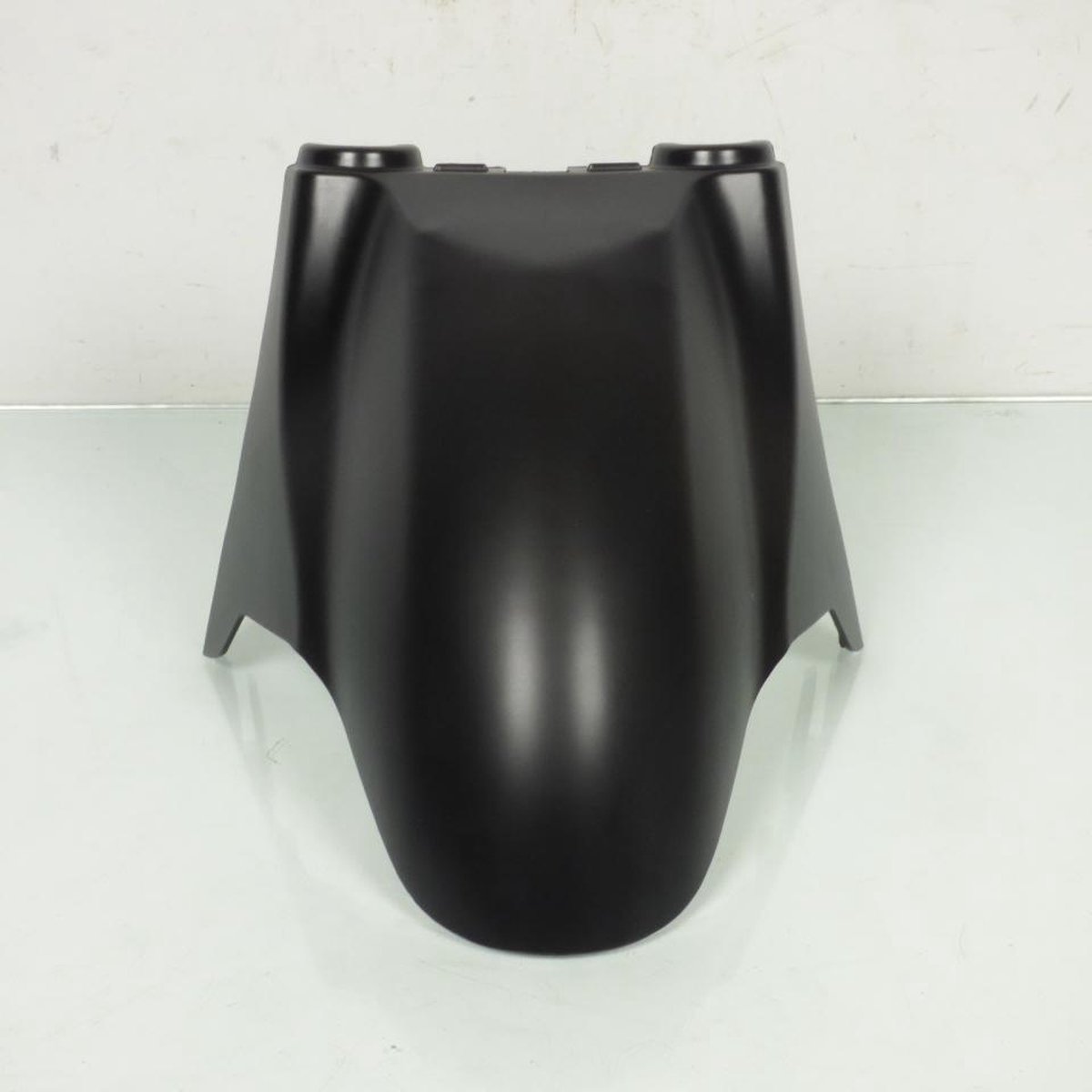 Garde boue avant origine pour Scooter Yiying 50 YY50QT TB00-070402001 / noir mat Neuf