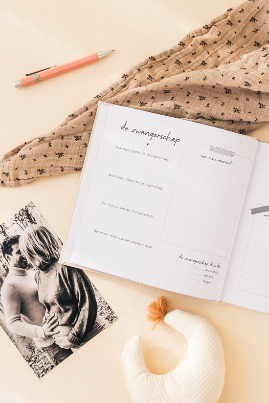 Fyllbooks Babyboek Mijn eerste jaar - Linnen Beige