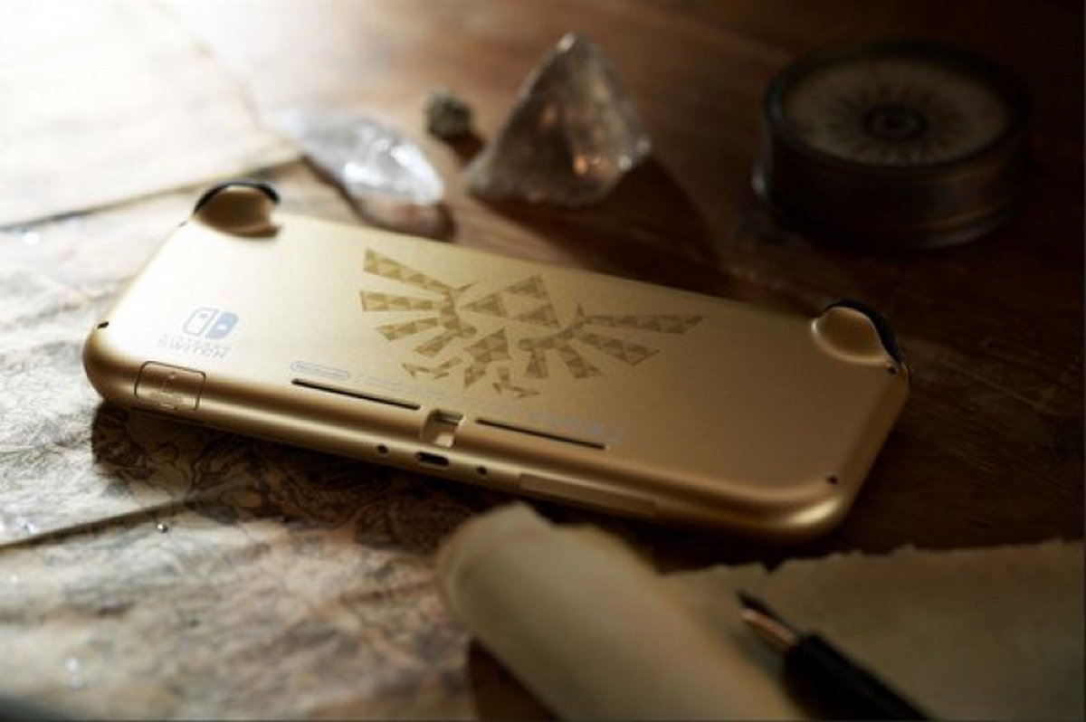 Nintendo Switch Lite Hyrule Edition + 12 mnd NSO Uitbreidingspakket thumbnail 7
