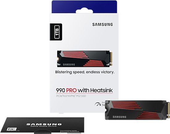 Samsung 990 PRO 1TB SSD-verpakking met SSD en installatiegids.