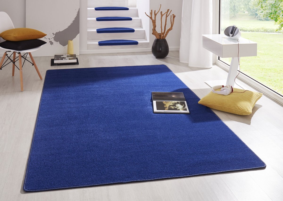 Flycarpets Uni Laagpolig Effen Vloerkleed - Fancy - Blauw 133x195 cm