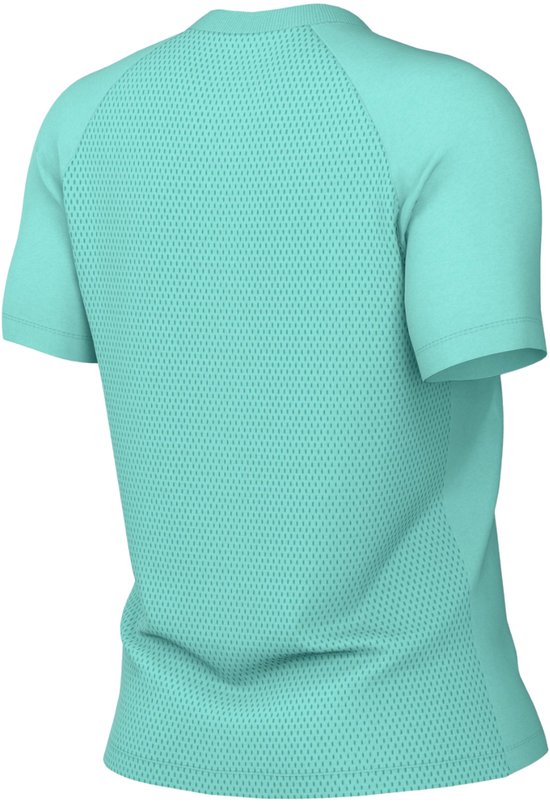 Turquoise Nike Dri-FIT sportshirt voor dames, rugzijde met ademend mesh-patroon.
