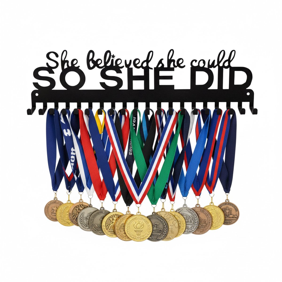 Janse® Medaille rek She believed she could- Medaille organizer zwart - Medaillehanger - Wanddecoratie - Opbergsysteem - Metalen medaille display - Haken voor prijzen - Kapstok voor medailles - Winnaars cadeau - Wedstrijd prijzen - Medaille houder