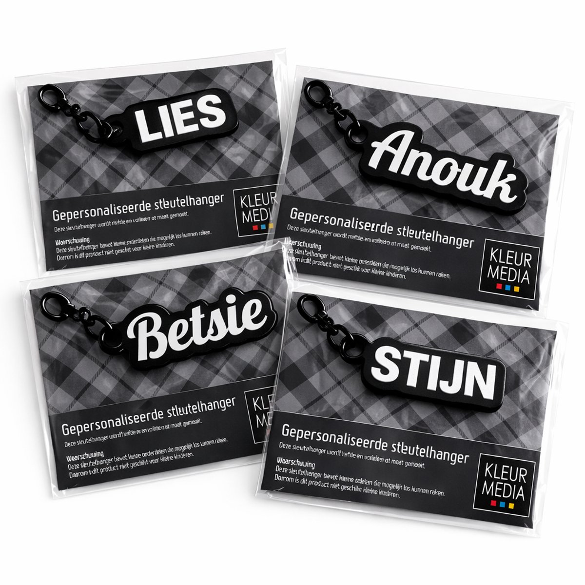 Sleutelhanger met naam - Kleur Zwart - Harvast Font - Strak - Gepersonaliseerd cadeau