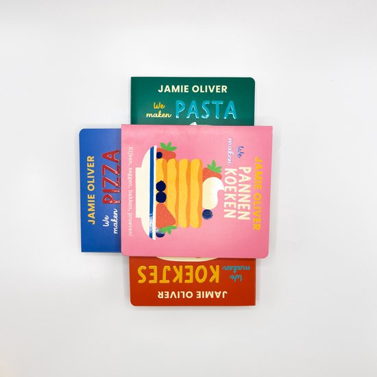 Drie Jamie Oliver kinderboeken: 'We maken Koekjes' (rood), 'We maken Pizza' (blauw) en 'We maken Pannenkoeken' (roze).
