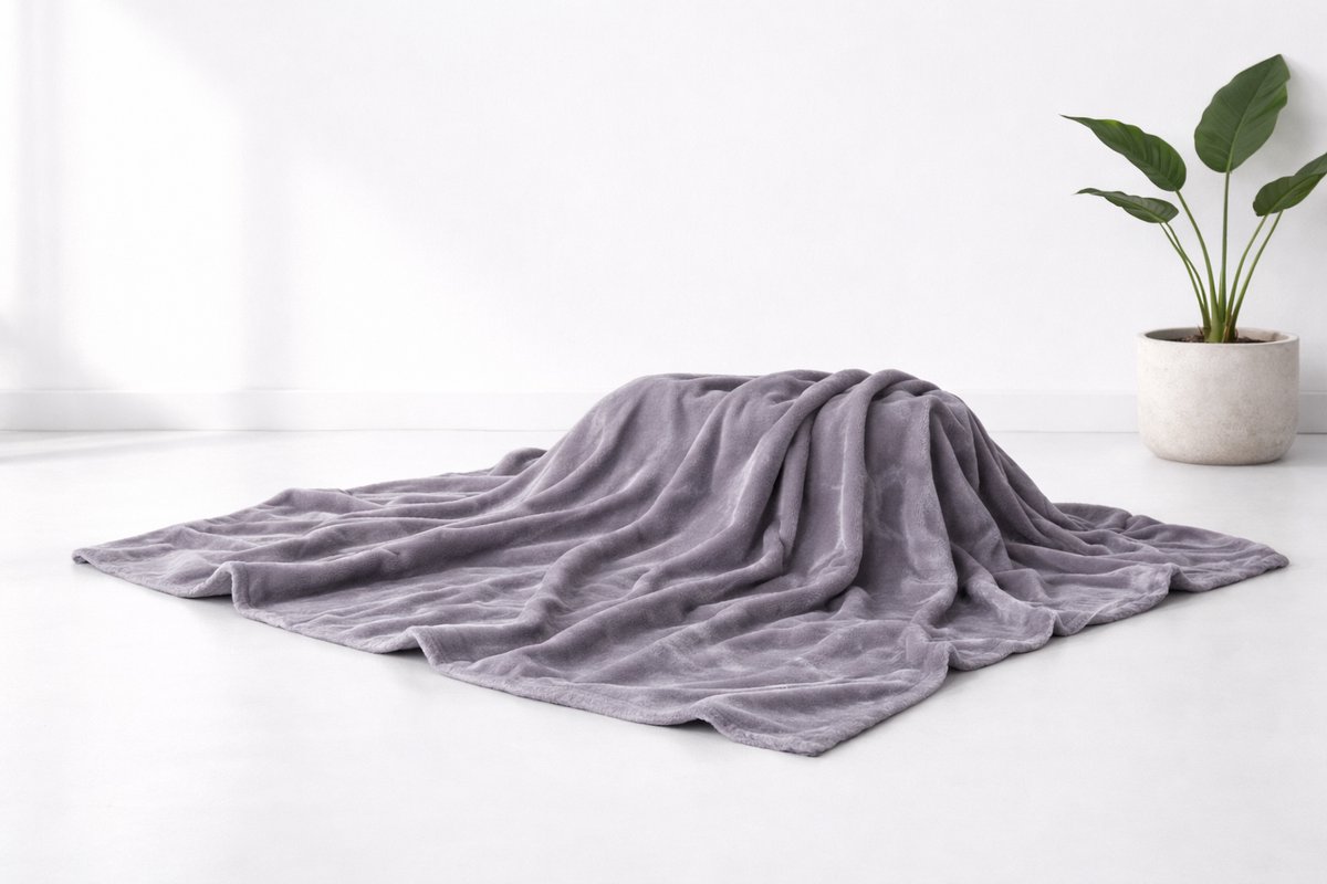 Zachtbeddengoed.nl - Fleece deken - Velvet plaid - 200x220 cm - 300gsm - Lavendel grijs - Bankdeken - Zachte deken