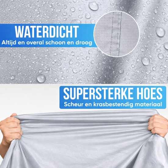 Zilverkleurige stof van een motorhoes met waterdruppels en de tekst 'WATERDICHT' en 'SUPERSTERKE HOES'.