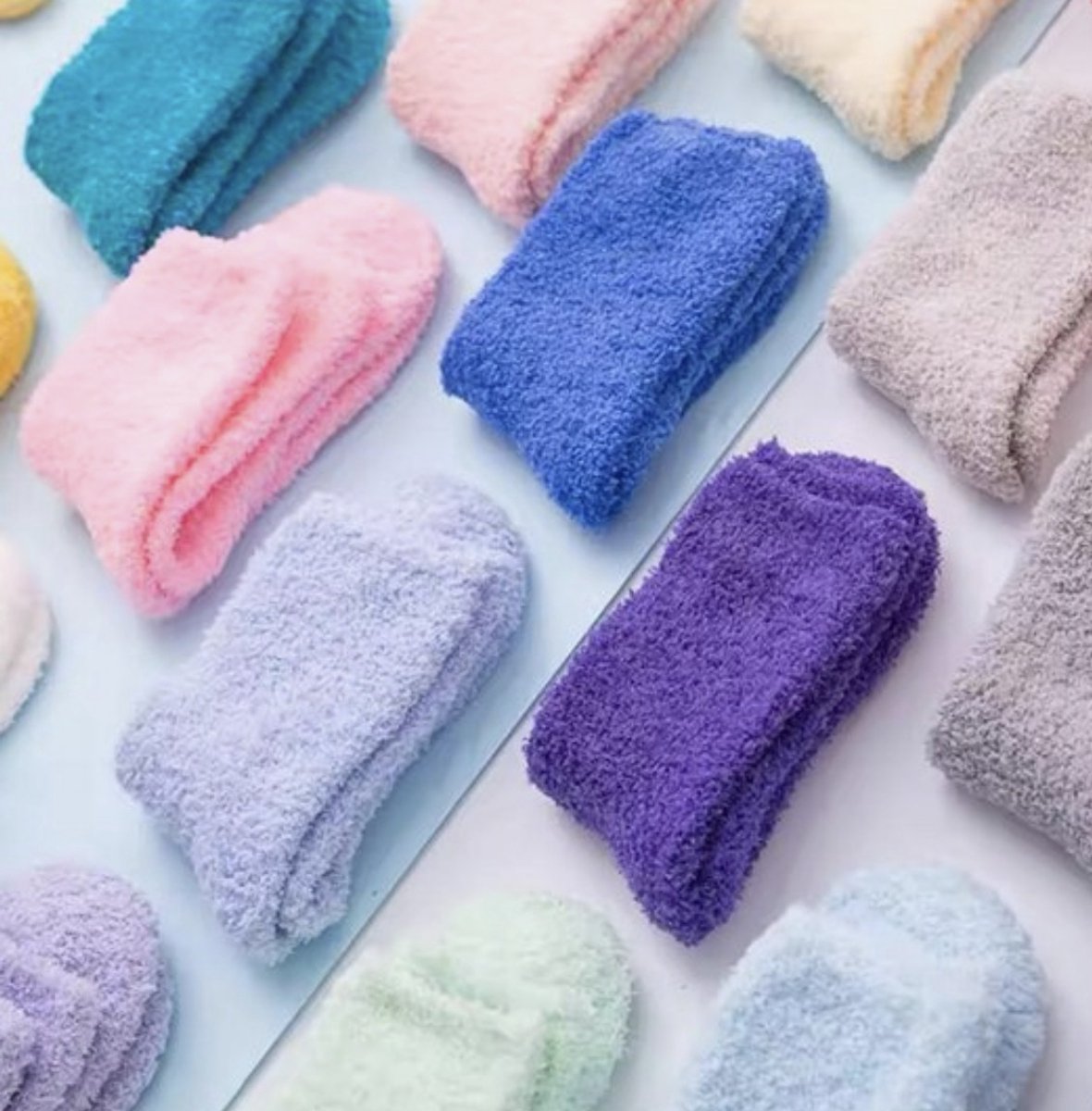 Luxe Cadeau Set voor Haar – Wellness Verwenpakket – Inclusief Beer Kaars, Dubbelwandig Glas met Droogbloemen & Fluffy Sokken – Roze – Valentijn / Verjaardag / Moederdag — cadeau in Cadeau-ideeën - foto 4