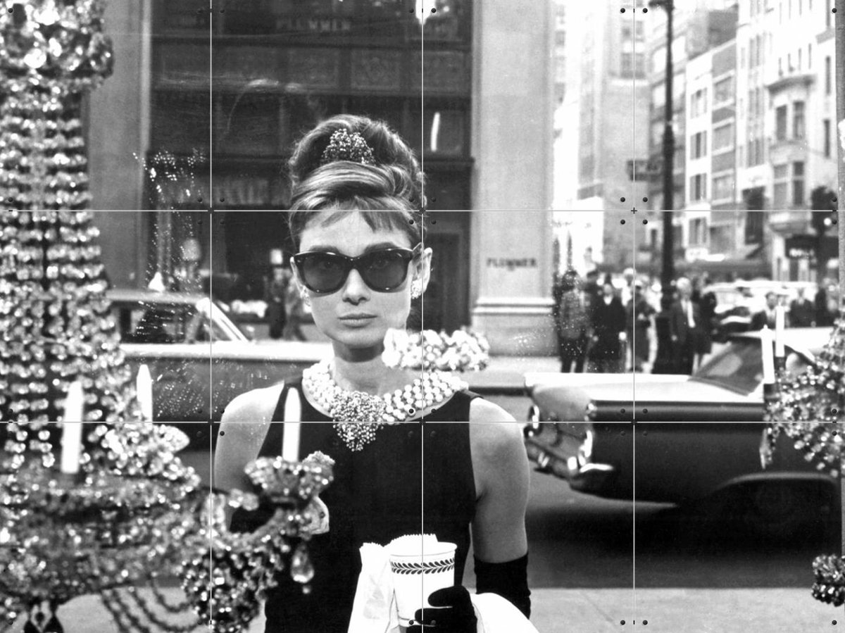 IXXI Breakfast At Tiffany's, Bridgeman Images - 80 x 60 cm - Gratis ophangtool - Grote wanddecoratie en posters - Klassiek, Vintage, Fotografie