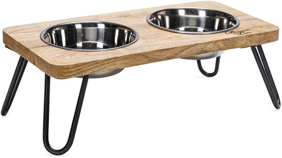 Designed by Lotte Linga houten dinerset kat mango hout RVS