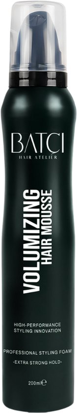 Bouteille noire avec le texte "VOLUMIZING HAIR MOUSSE". Contient 200 ml.