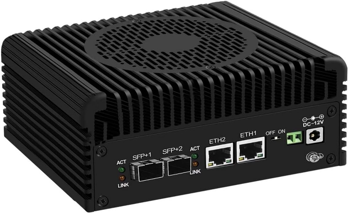 Krachtige Mini PC Router met Dual 10GbE SFP+ en 2.5GbE LAN, Firewall Barebone