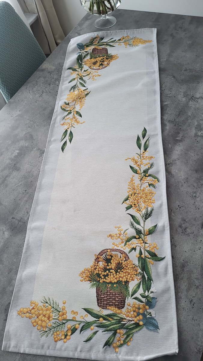 Tafelloper Luxe Gobelinstof Basket of Mimosa 140*45cm