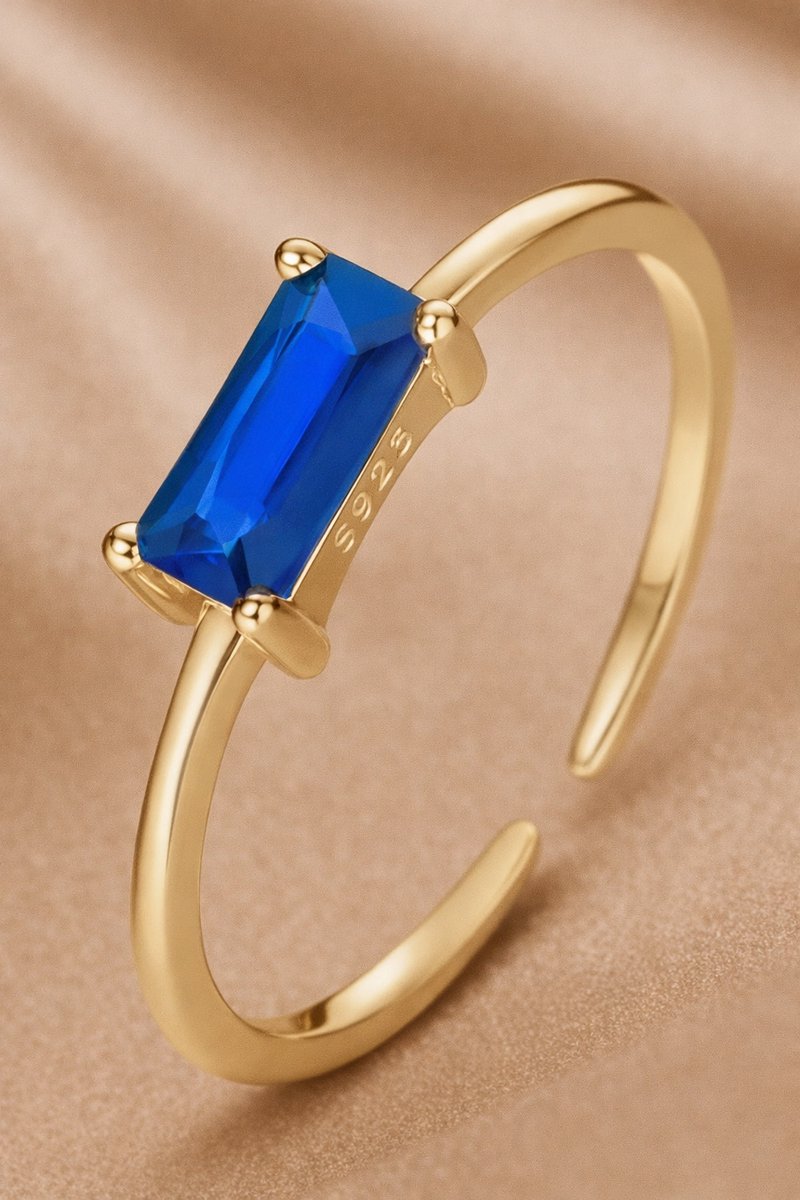 Lundholm 925 Sterling Zilveren Dames Ringen Goud Verguld met Blauwe Steen - Luxe Dames Ring Verstelbaar - Vrouwen Cadeautjes cadeau voor Vrouw - Scandinavisch Design