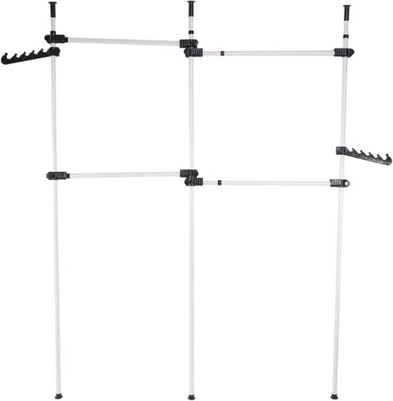 Verstelbaar telescooprek van wit metaal met zwarte verbindingsstukken en hangers voor kleding.