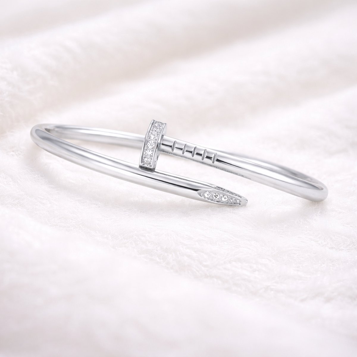 Brendoe Spijker Armband – Zilverkleurig – Zirkonia Steentjes – Dames Armband