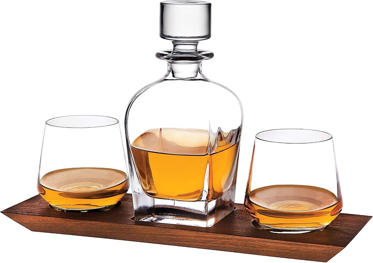 Luxe Whisky Karaf en Glazen Set met Cooling Stenen op Houten Plateau