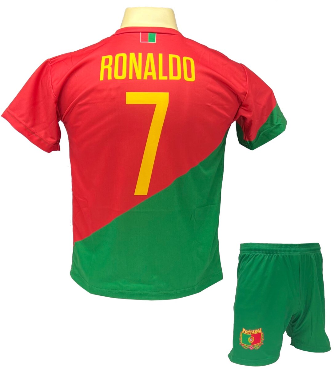Ronaldo Voetbaltenue Portugal - Voetbal Shirt + broekje set - EK/WK voetbaltenue Groen/Rood - Maat M