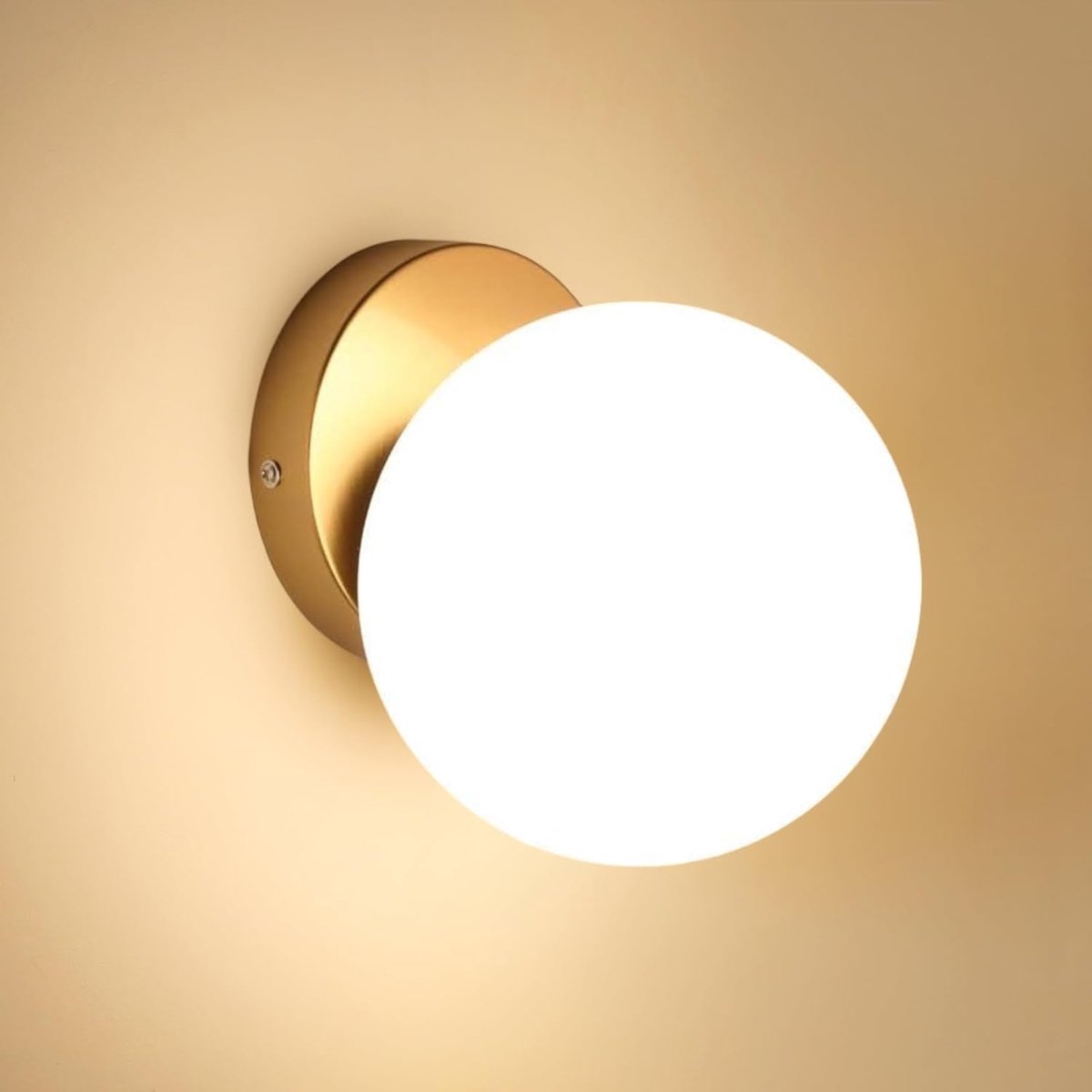 Moderne Wandlamp met Glazen Kap voor Binnenverlichting