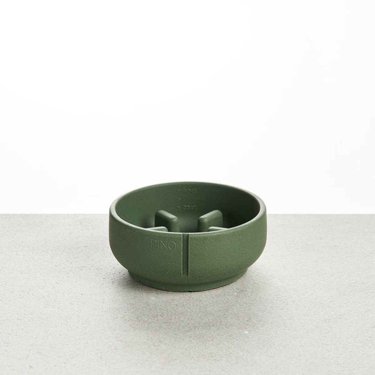 PINO Sandstone Hondenvoerbak Slowfeeder (anti-schrok) - Groen (Crocodile Green) - Small ⌀14cm - 400ml