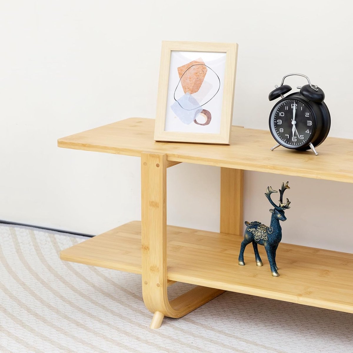 TV-meubel 140 cm – Bamboe TV-kast met 2 Planken, Minimalistisch Design, Ruime Opbergruimte, Natuurlijk Hout – Voor Woonkamer en Slaapkamer – ABkantoor