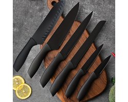 7-delige Keukenmessenset, Professionele Chef Messen Set met Scherp Hoogkoolstof RVS Gesmeed Mes en Ergonomisch Handvat, Zwarte Titanium Messenset met Magnetische Messenhouders